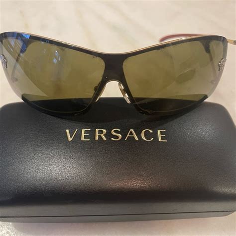 want to buy used versace sunglasses